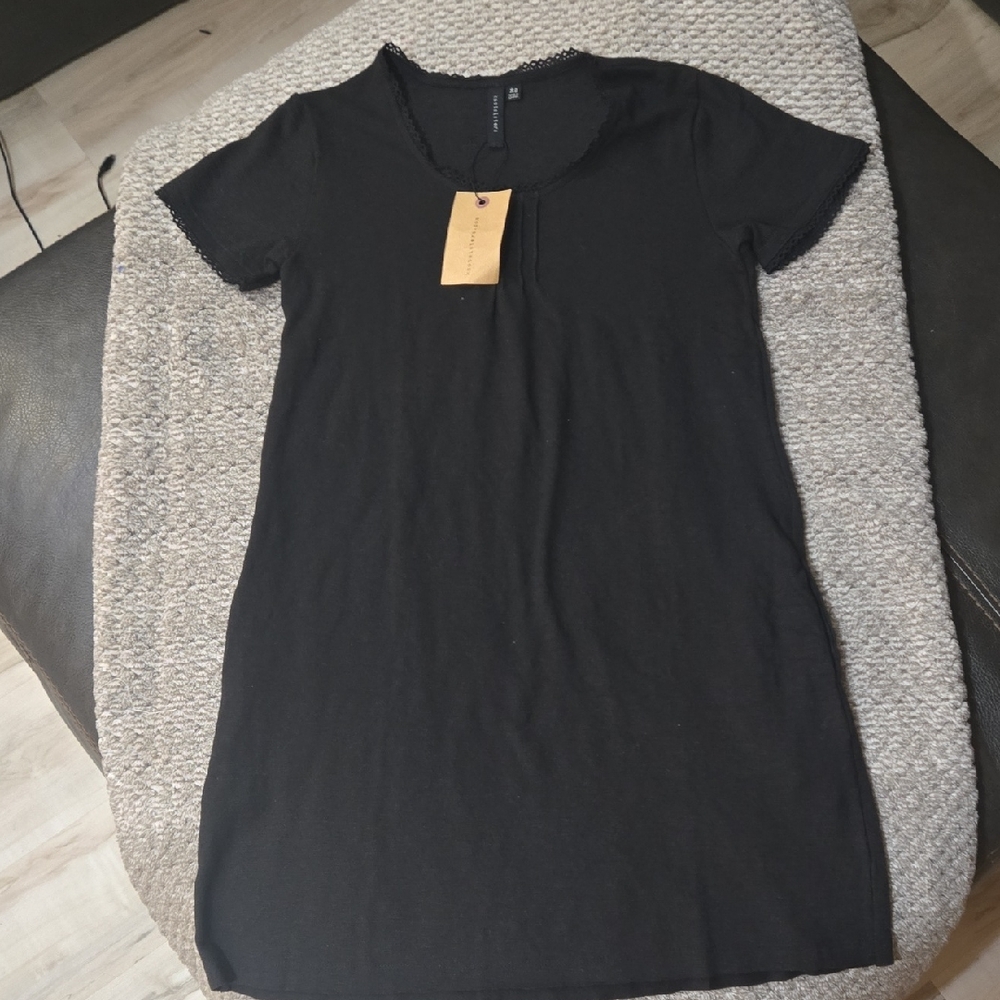 Knot Sisters Black Lace Trim Dress